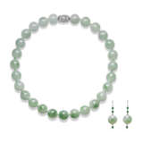 NO RESERVE - JADEITE BEAD AND DIAMOND NECKLACE AND EARRINGS SET - photo 1