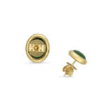NO RESERVE - DIAMOND RING; TOGETHER WITH JADEITE AND DIAMOND EARRINGS AND RING SET - photo 7