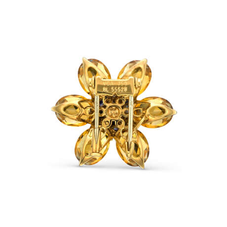 TWO MULTI-GEM 'HAWAII' BROOCHES BY VAN CLEEF & ARPELS; TOGETHER WITH MULTI-GEM JEWELLERY - photo 5