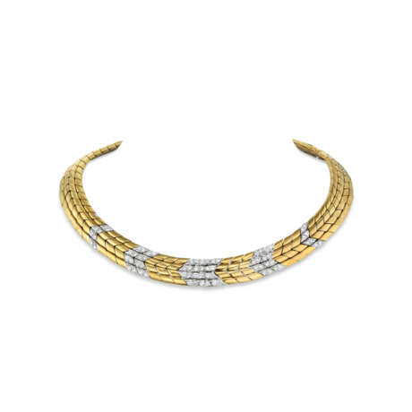 NO RESERVE – SUITE OF DIAMOND AND GOLD JEWELLERY - photo 4