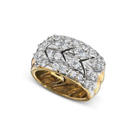 NO RESERVE – SUITE OF DIAMOND AND GOLD JEWELLERY - photo 6