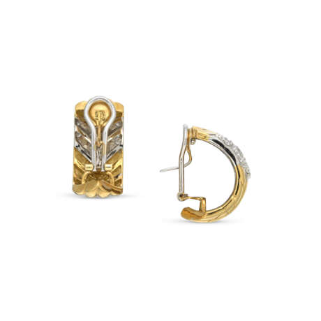NO RESERVE – SUITE OF DIAMOND AND GOLD JEWELLERY - photo 9