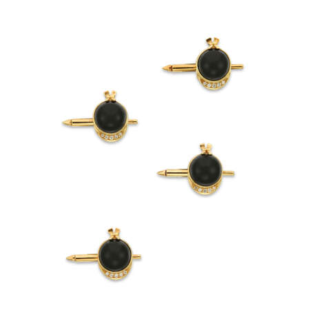 NO RESERVE – PIAGET ONYX AND DIAMOND DRESS SET - photo 4