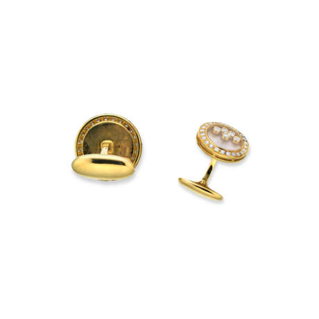 NO RESERVE – SET OF DIAMOND AND MOTHER-OF-PEARL RING AND CUFFLINK - photo 5