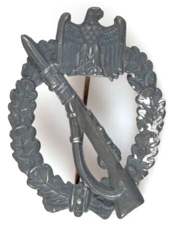 Infanterie-Sturmabzeichen in Silber, 2. WK, ohne Hersteller, entnazifiziert, aus Zinn versilbert, 6,3x4,5 cm - photo 1