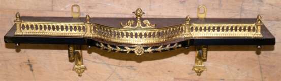 Wandkonsole mit vergoldeten Bronze- Applikationen, 20x49x19 cm - Foto 1