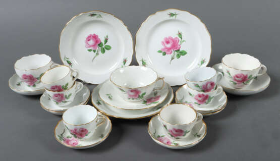 21-tlg. Konvolut ''Rote Rose'' Meissen, überw. nac… - photo 2