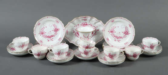8 Gedecke ''Indisch purpur'' und eine Vase Meissen… - photo 1