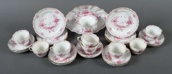 8 Gedecke ''Indisch purpur'' und eine Vase Meissen… - photo 2