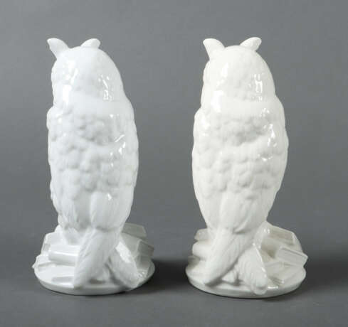 2 Figuren ''Eule auf Buch'' Nymphenburg, 1912-75, … - photo 2