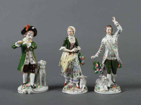 3 variierende Porzellanfiguren Sitzendorfer Porzel… - photo 1