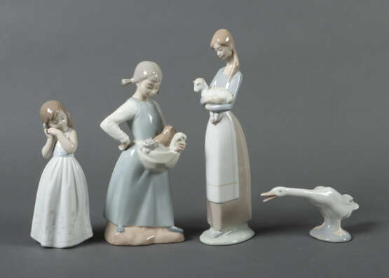 3 Kinderfiguren & eine Gans 3x Lladro und 1x Nao/L… - photo 1