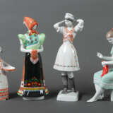 3 Trachtenfiguren & 1 sitzende Dame Hollohaza, Ung… - фото 1