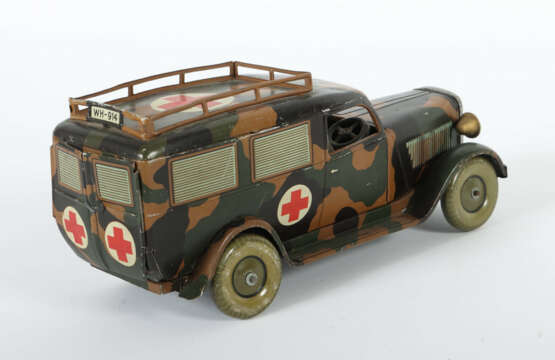 Sanitäterwagen Tippco, bez. HW 914, Mimikry-Lackie… - photo 2