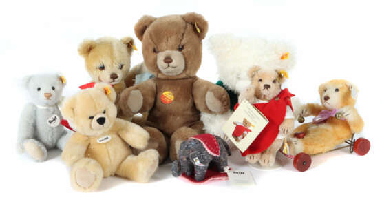 8 Replikas Steiff, Original Teddy 205/35; Teddy m.… - Foto 1