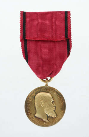 Verdienstmedaille des Kronenordens Goldene Medaill… - photo 1