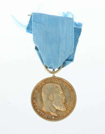 Medaille zum Friedrichsorden, m. Bandstück, G: 12,… - photo 1