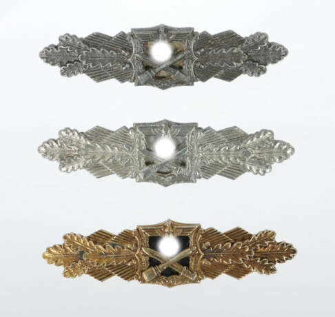 3x Nahkampfspangen Bronze, Silber, Gold, Nachkrieg… - photo 1
