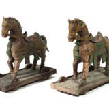 Paar Pferdefiguren auf Rollbrett Indien/Rajasthan,… - photo 1