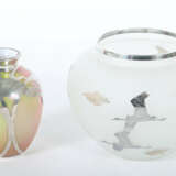 2 variierende Vasen mit Sterlingsilberoverlay 20. … - фото 2