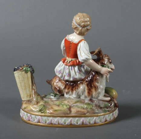 ''Mädchen mit Ziegenbock'' Meissen, 1850-1924, Por… - Foto 2