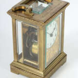 Reiseuhr mit Lederetui Anfang 20. Jh., die Frontpl… - photo 2