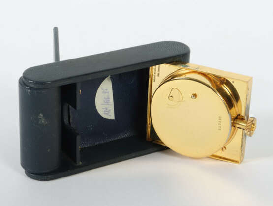 Jaeger LeCoultre Reisewecker mit Ledercase Schweiz… - фото 3
