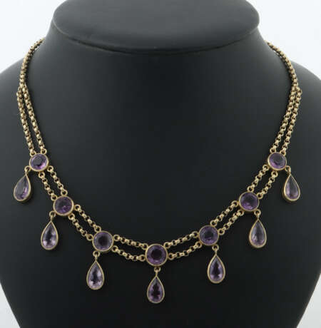 Collier mit Amethysten um 1910, Silber, säuregeprü… - photo 1