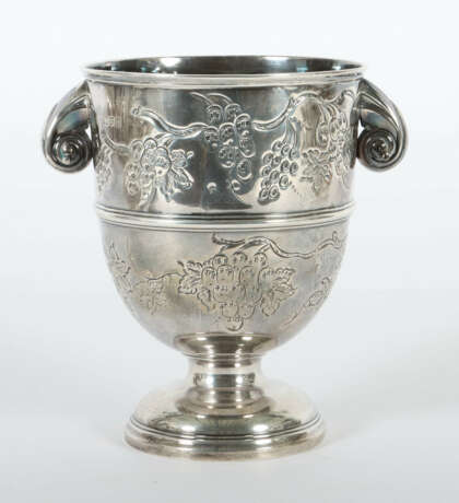 George V.-Weinkühler Goldsmiths & Silversmiths Co.… - photo 1