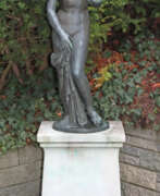 Skulpturen. Bildhauer des 20. Jh. ''Venus'', Bronze, patiniert…