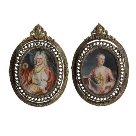 Pair of portrait miniatures Louis XV and Marquise de Pompadour Brass Late 19th century - photo 1