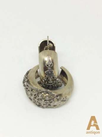 Earrings Métal blanc 20th century - photo 2