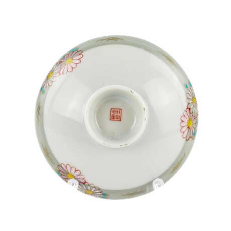 Three Japanese plates with erotic themes. Porcelain Oriental Art 20th century - photo 8