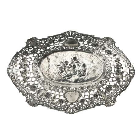 Decorative silver dish. Silver 800 Neorococo At the turn of 19th -20th century - photo 4