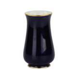 Petit vase de la manufacture de porcelaine de Meissen. Porcelain Hand Painted Gilding Rococo 20th century - photo 3