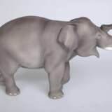 Porcelain figure Elephant Porcelain Early 20th century - photo 3