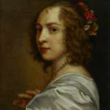 Fille avec un collier de perles. Oak board 17th century - Foto 3