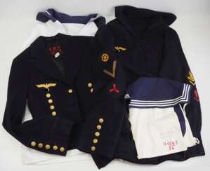 Kriegsmarine: Lot Uniformteile.