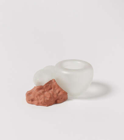 Anish Kapoor. Les objets d'artistes: A Vase (weiß) - Foto 2