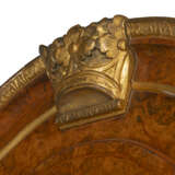 A GEORGE I BURR-WALNUT AND PARCEL-GILT BOMBE SECRETAIRE-CABINET - photo 5