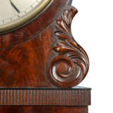 A REGENCY MAHOGANY AND EBONY DOMESTIC LONGCASE REGULATOR - Foto 4