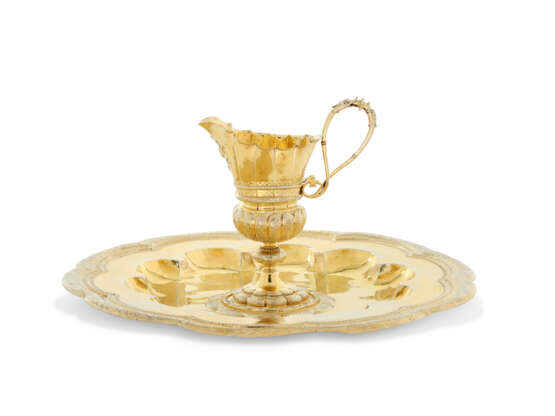 A POLISH SILVER-GILT EWER AND BASIN - фото 2