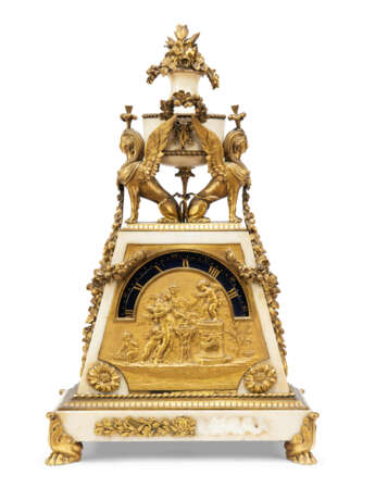 A LATE LOUIS XVI WHITE MARBLE AND BLUE ENAMEL STRIKING MANTEL CLOCK 'LE SACRIFICE A L'AMOUR' - фото 1