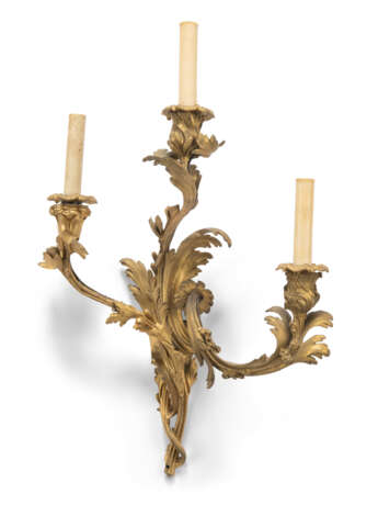 A SET OF FOUR FRENCH ORMOLU THREE-BRANCH WALL-LIGHTS - photo 2