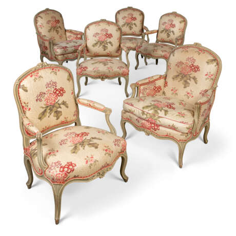 A SUITE OF LOUIS XV PALE-BLUE AND GREY-PAINTED SEAT FURNITURE - photo 1