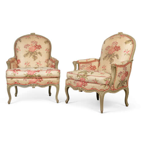 A SUITE OF LOUIS XV PALE-BLUE AND GREY-PAINTED SEAT FURNITURE - photo 5