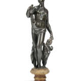 AN ITALIAN BRONZE OF VENUS AND THE INFANT CUPID - photo 1