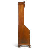 A GEORGE II WALNUT BUREAU CABINET - фото 3