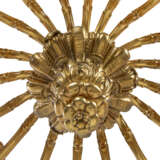AN ENGLISH ORMOLU EIGHTEEN-LIGHT CHANDELIER - Foto 2