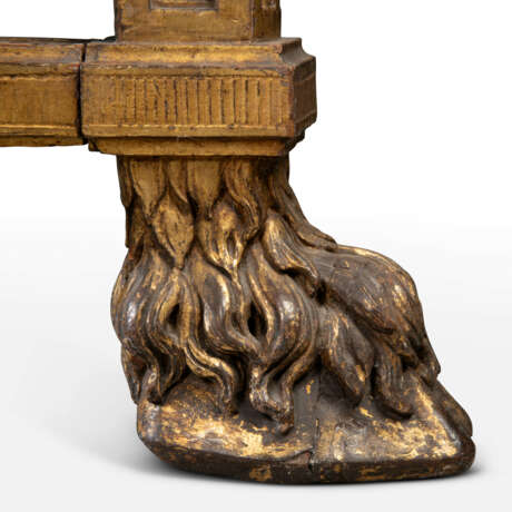 A FRENCH GILTWOOD CONSOLE TABLE - photo 6
